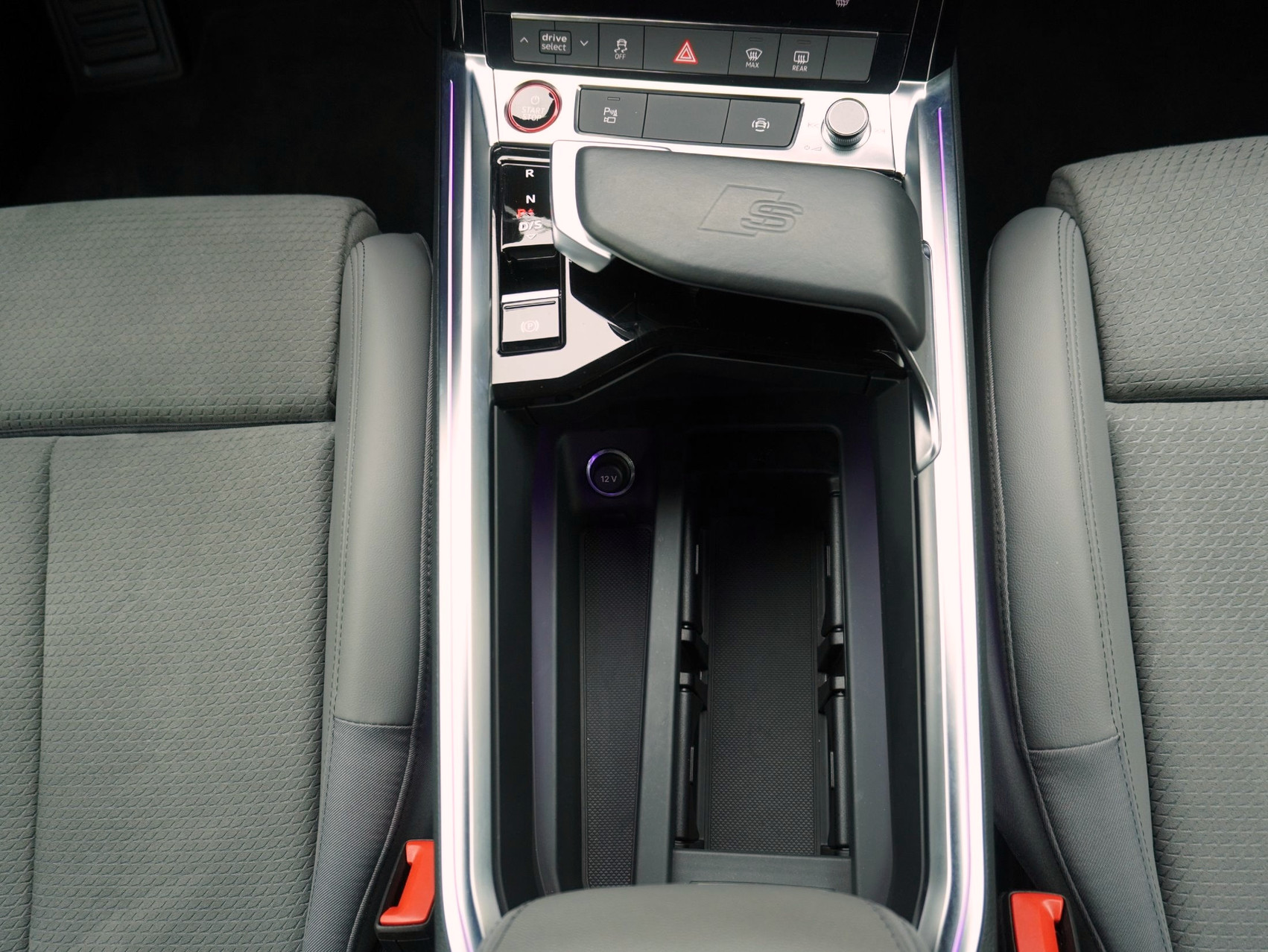 AUDI e-tron S quattro