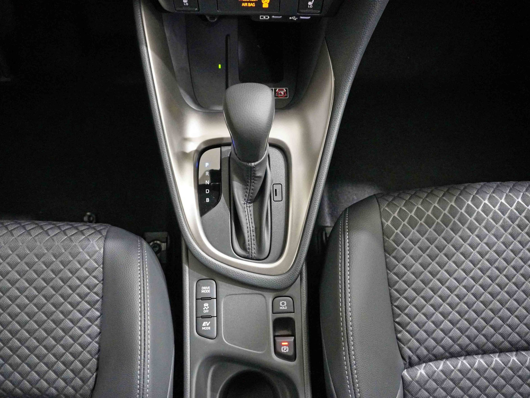 MAZDA 2 1.5 Hybrid Homura