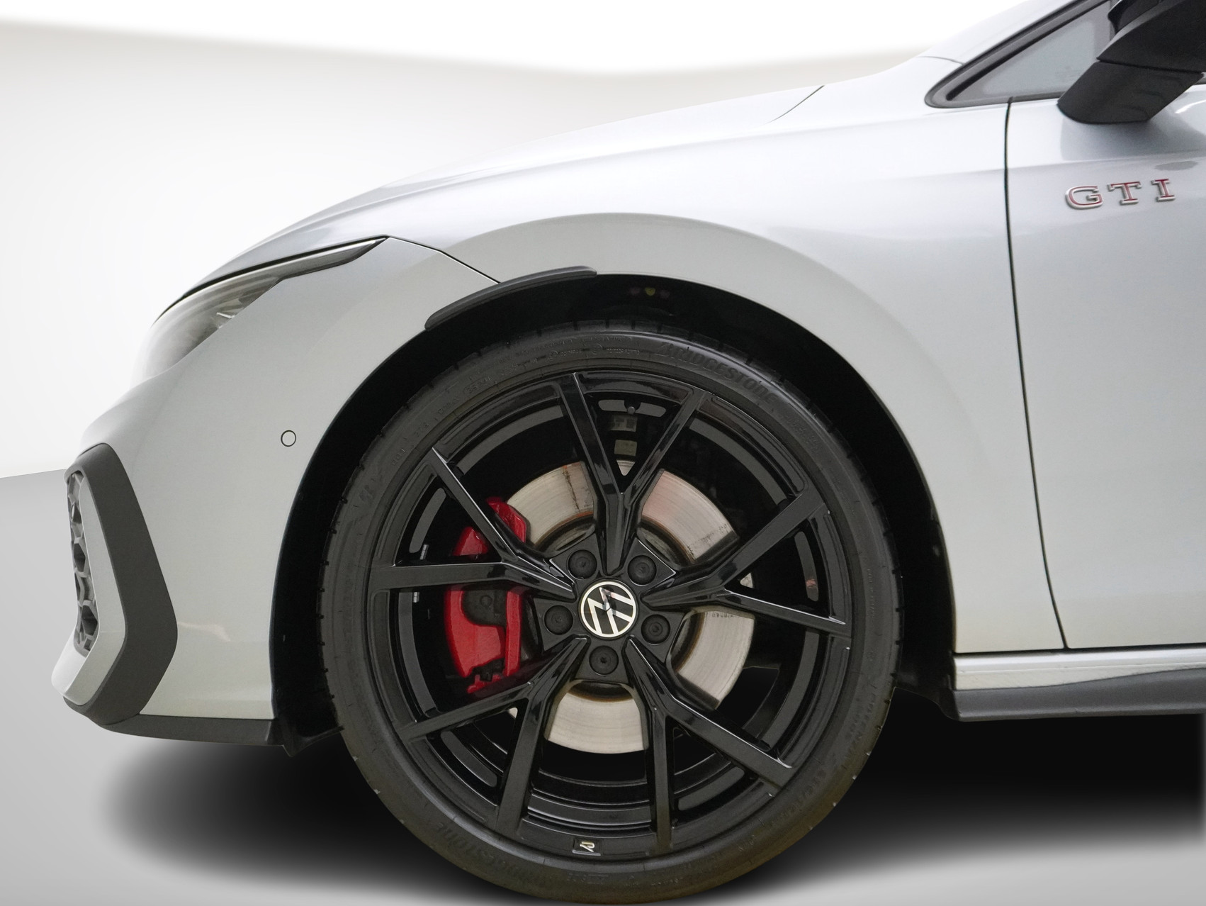 VW Golf 8.5 2.0 TSI DSG GTI Black Style (2025) ** Harman/Kardon / Head-Up / Panoramadach **