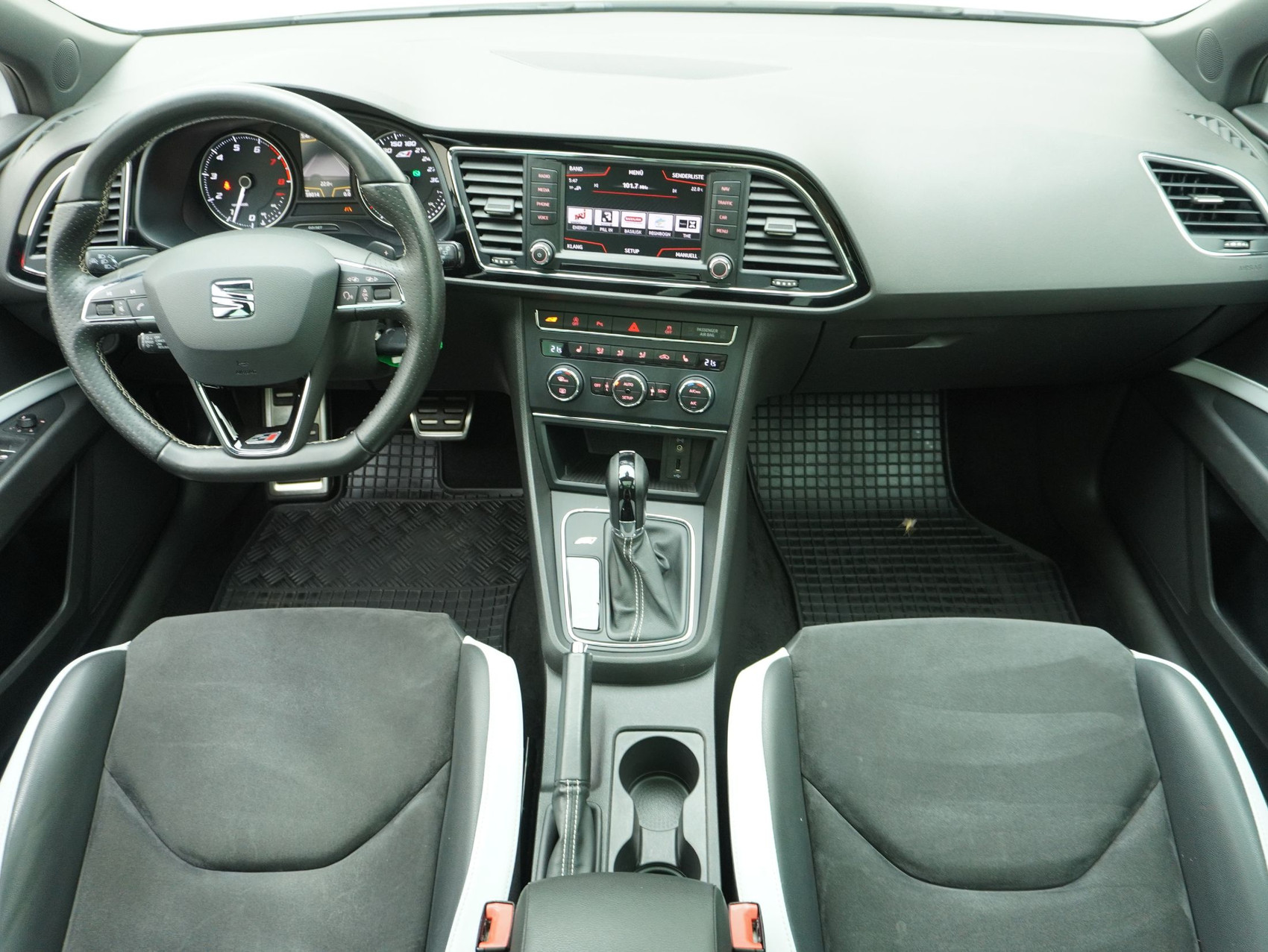 SEAT Leon ST 2.0 TSI DSG Cupra