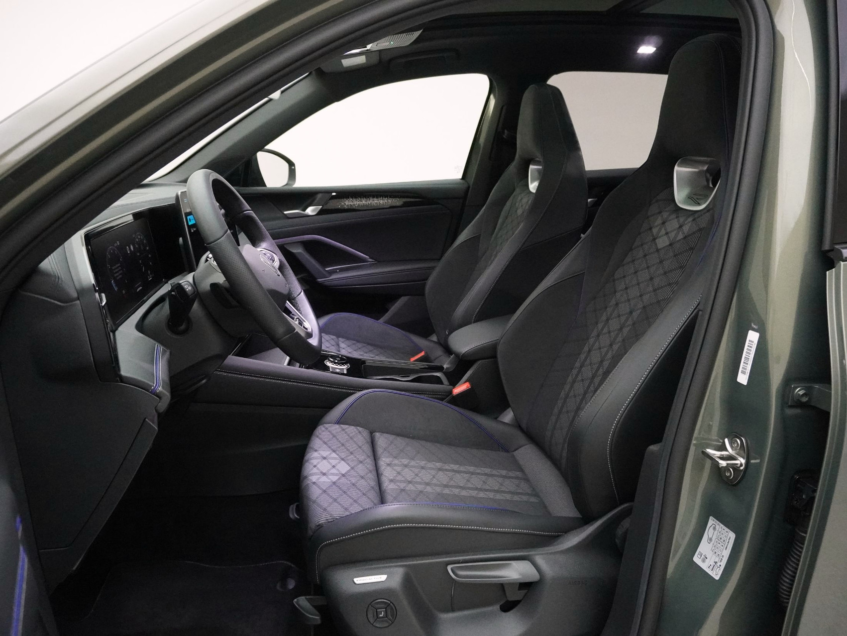 VW Tiguan 2.0 TSI DSG R-Line Black Style 4Motion (2025)