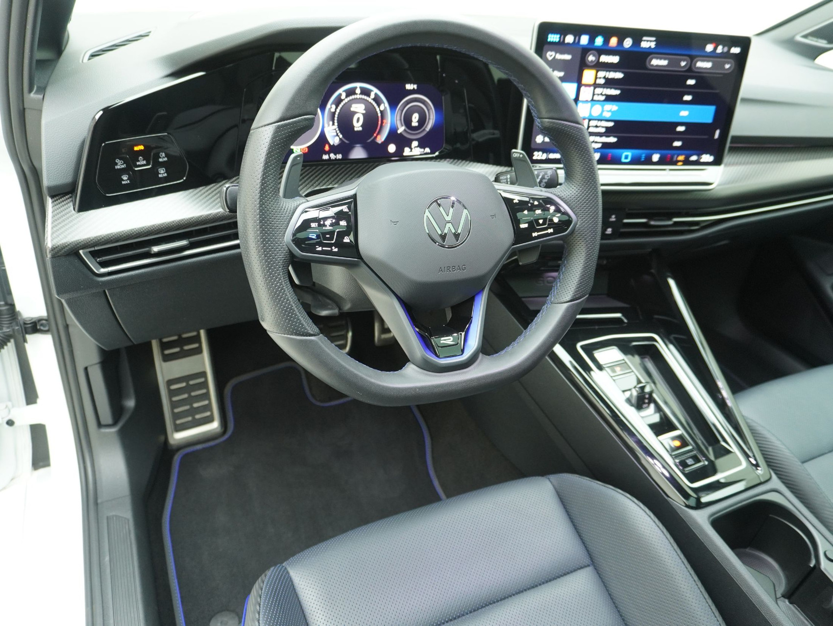 VW Golf 8.5 2.0 TSI DSG R Black Edition 4Motion (2025)