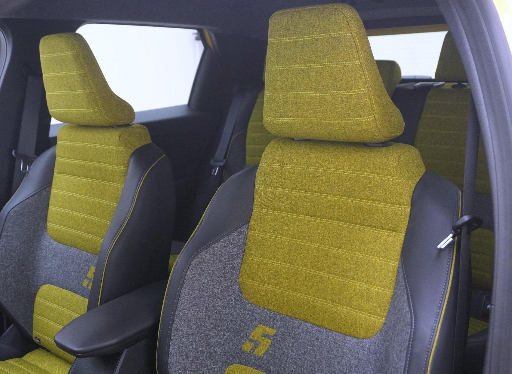 RENAULT R5 E-Tech Comfort Range iconic
