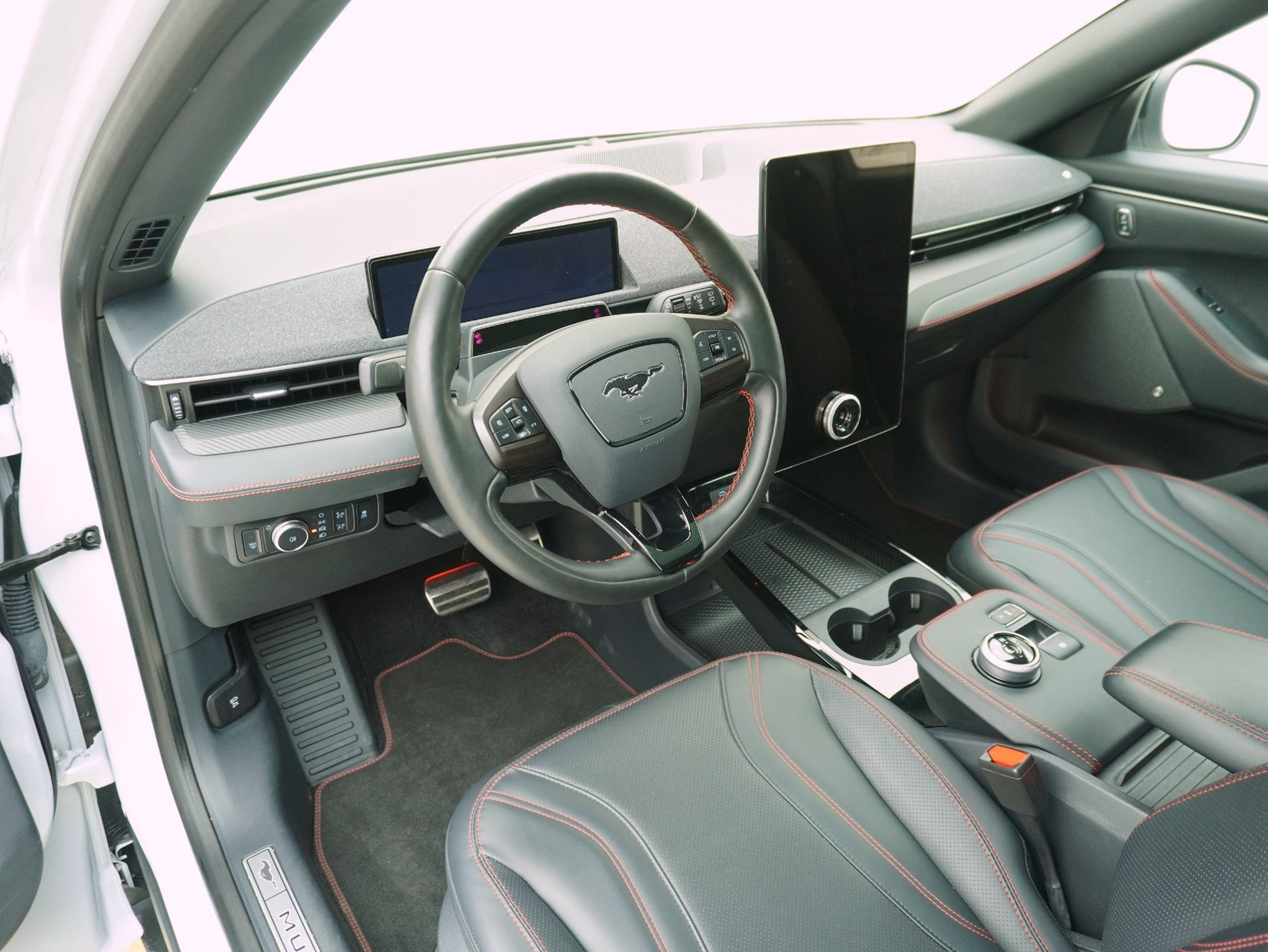 FORD Mustang Mach-E Extended AWD