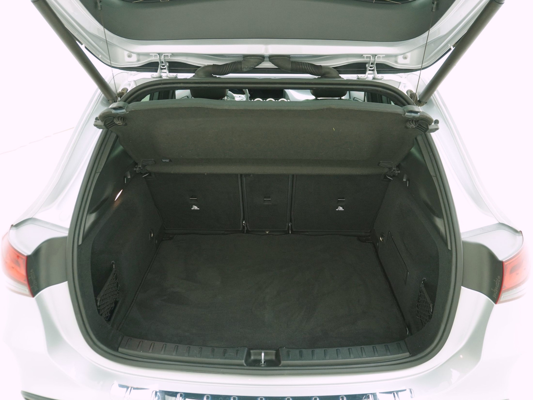 MERCEDES-BENZ GLA-Klasse GLA 250 e AMG Line