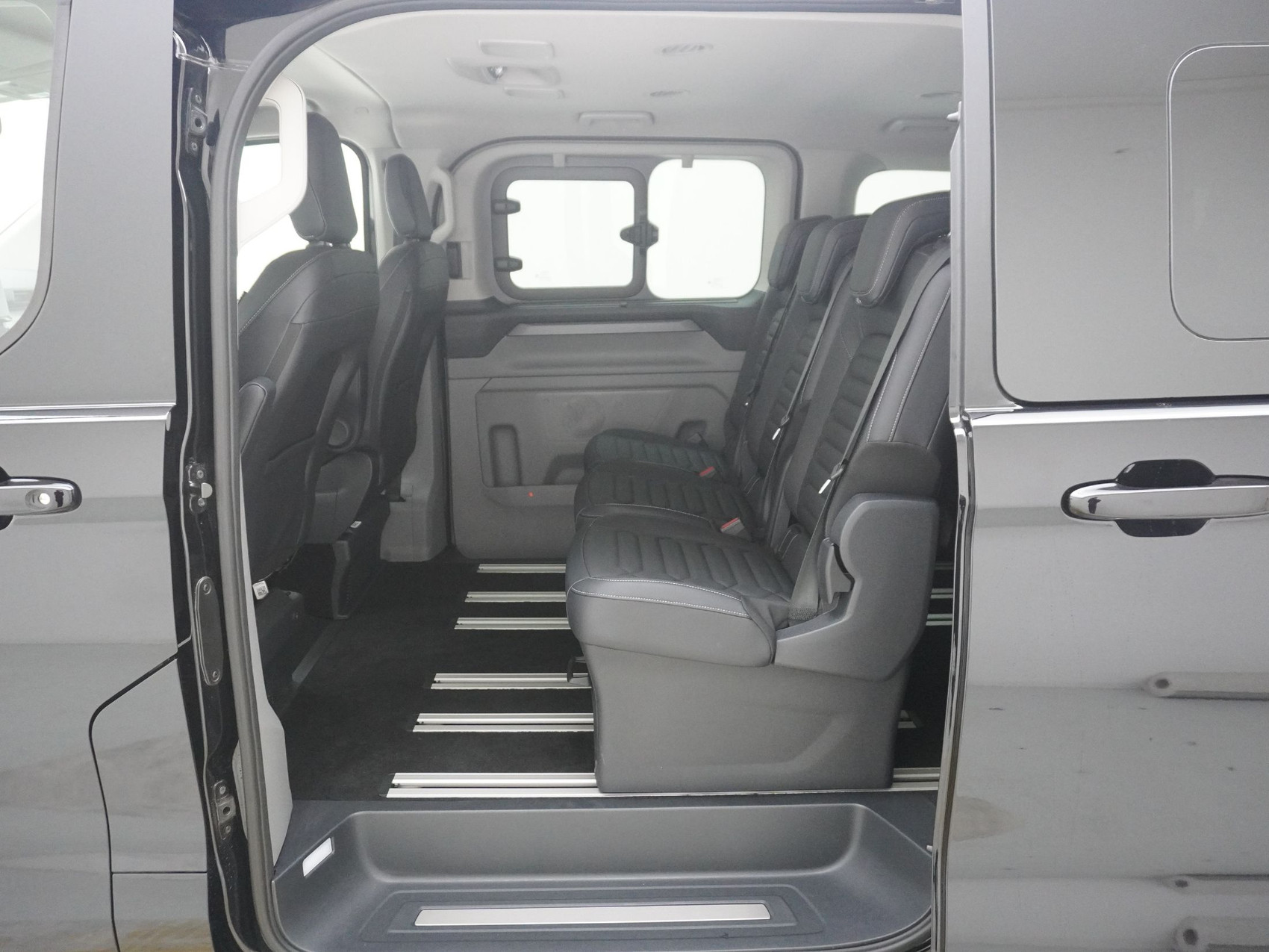 FORD Tourneo Custom 320 L2 2.0 TDCI Titanium X