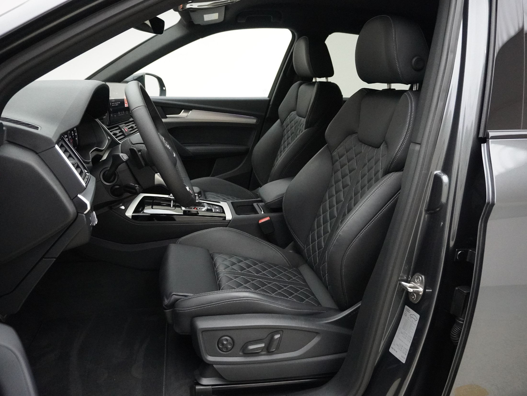 AUDI Q5 45 TFSI S Line quattro S-Tronic **Anhängerkupplung + Standheizung**