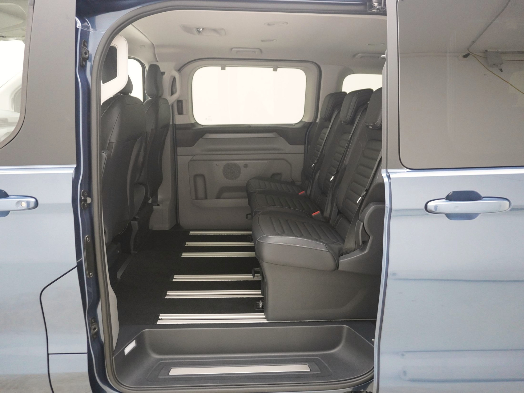 FORD Tourneo Custom 320 L1 2.0 TDCI 4×4 Titanium X