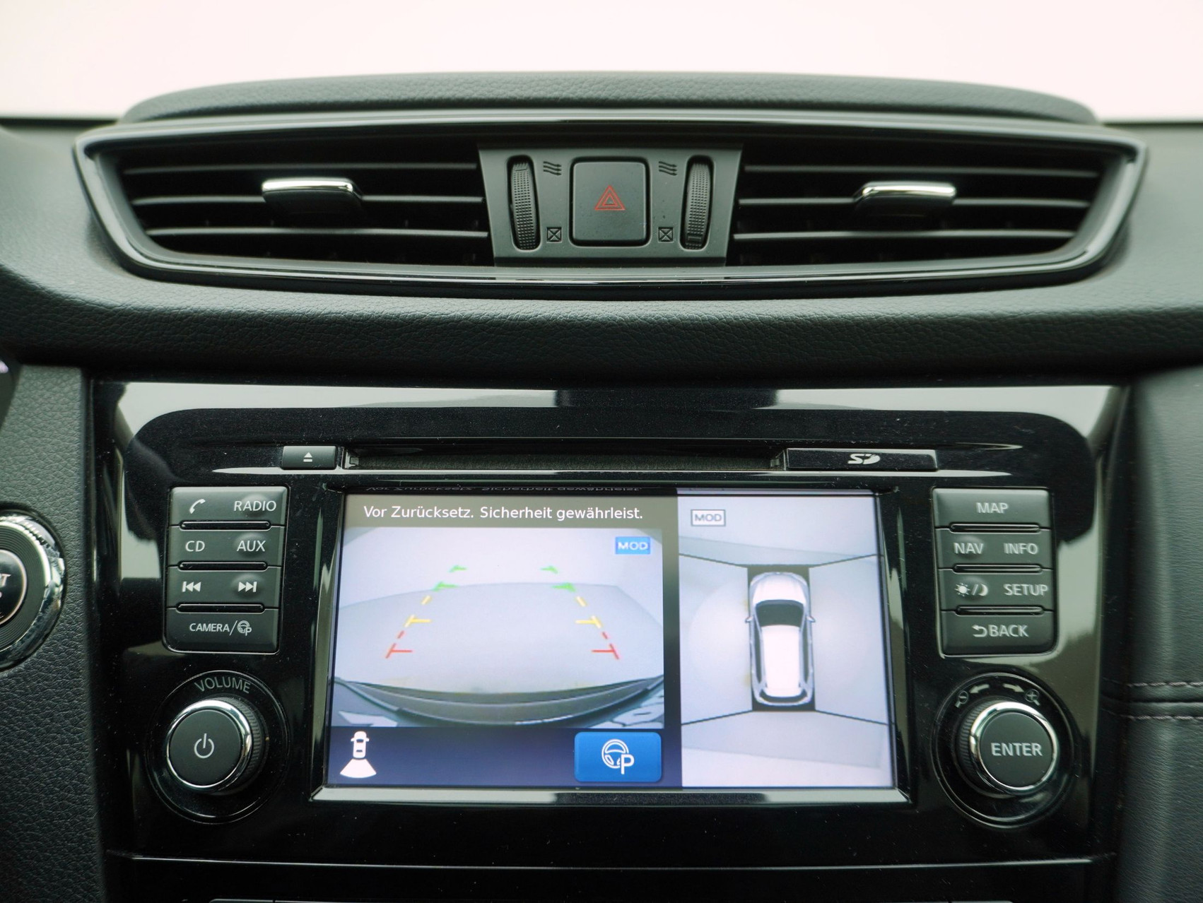 NISSAN X-Trail 1.3 DIG-T Tekna